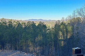 Deck & Mtn Views: 'sunset Ridge Cabin' in Murphy