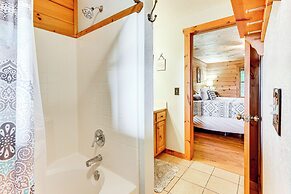 Deck & Mtn Views: 'sunset Ridge Cabin' in Murphy
