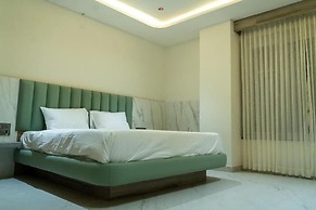 The White Castle Hotel