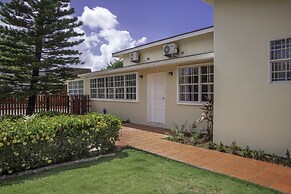 Hello Summer! 4 Bedroom Villa