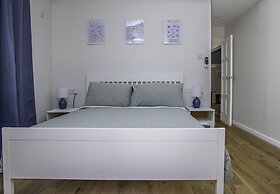 Hello Summer! 4 Bedroom Villa