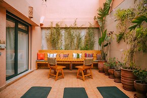 Flooka surf & yoga