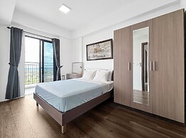 Lumiere Apartment Swanbay