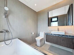 Lumiere Apartment Swanbay