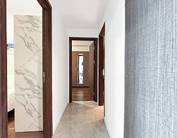 Lumiere Apartment Swanbay