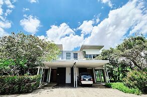 Lumiere Villa Swanbay