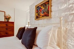 Basement Studio in Summertown With Kitchenette