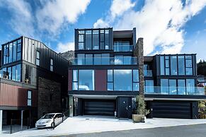 The Alpine Lakeview Luxe Retreat