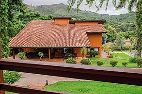 Estilo e Charme em Macacos