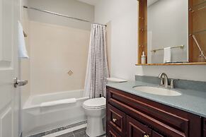 Private Room in SF - Shared Bath Kitchen
