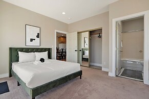 Private Room in SF - Shared Bath Kitchen