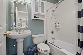 Private Room in SF - Shared Bath Kitchen