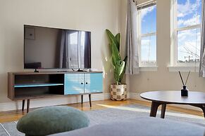 Private Room in SF - Shared Bath Kitchen