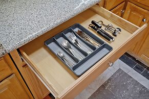 Private Room in SF - Shared Bath Kitchen