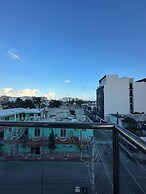 2BR Penthouse with Rooftop Pool