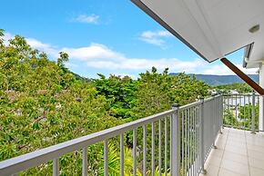 Trinity Beach Retreat With Pool and Scenic Views