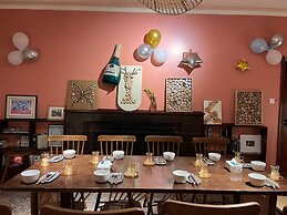 ZZZ Hostel & Restaurant