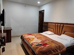 Vrindavan Stays Sunrakh Bangar