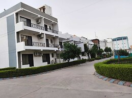 Vrindavan Stays Sunrakh Bangar