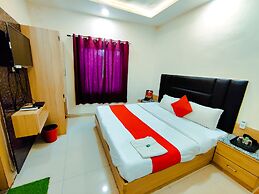 Hotel Royal Aanandam