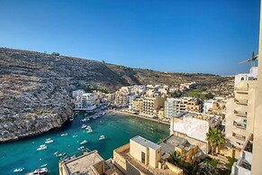 Stylish Apartment - Breathtaking Views in Xlendi