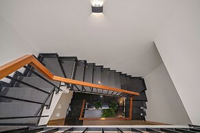 N to M Cozy House