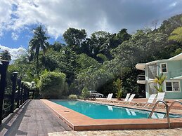 Toraille Waterfall Villas