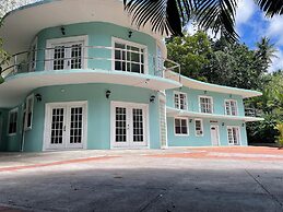 Toraille Waterfall Villas