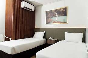 Madison Suites