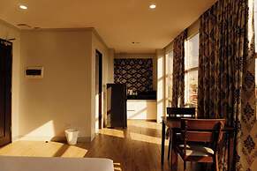 Madison Suites