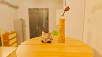 Shanghai Hills & Aromahome Shikumen