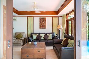 4BR Villa beach walking distance KBR44