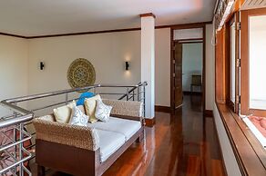 4BR Villa beach walking distance KBR44