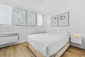 Studio3: Chic Bondi Abode With Pool & A/C