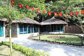 Cendana Trang An Retreat
