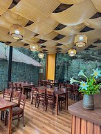 Cendana Trang An Retreat