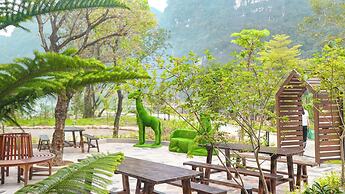 Cendana Trang An Retreat