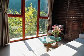 Cendana Trang An Retreat