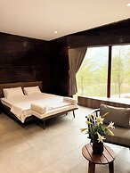 Cendana Trang An Retreat