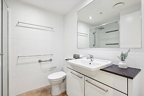 Ocean View 3-bed With Gym, Pool