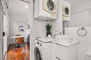 Charming 1-bed Cottage With Garden Retreat