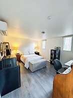Paterson Skywalk & Bush Bedroom