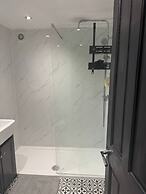 Bright 4-bedroom Maisonette in Gateshead