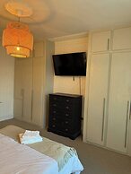 Bright 4-bedroom Maisonette in Gateshead