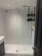 Bright 4-bedroom Maisonette in Gateshead
