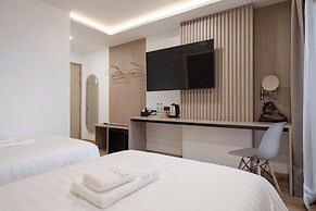 Solyn Hotel