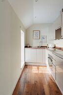 Charming Central Mews Home with Secure Parking