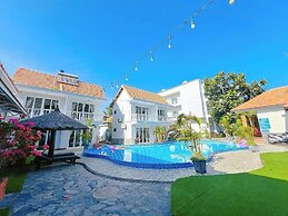SAND BEACH RESORT