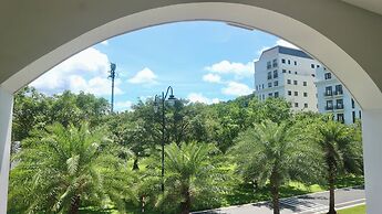 Monstera Hotel and Coffee