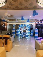 Hotel The Rajwada LP
